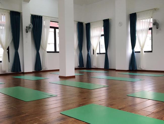 成都尊龙人生就是博d88官方网站瑜伽学院